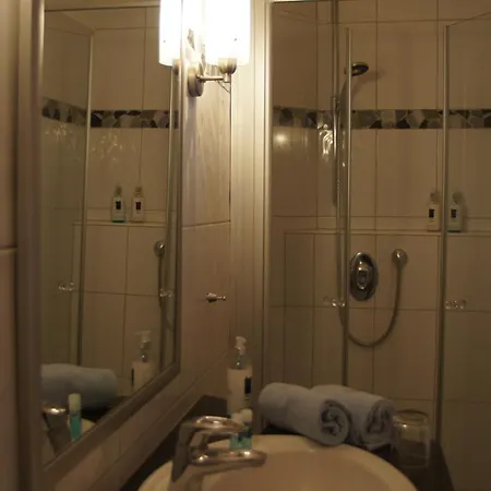 Otel Zum Adler - Wahlwies-3 Km Z Bodensee Geoeffnet - Rest-mo-di-geschl 3*