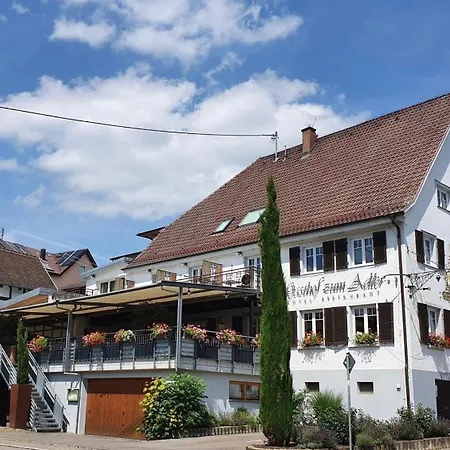 ホテル Zum Adler - Wahlwies-3 Km Z Bodensee Geoeffnet - Rest-mo-di-geschl