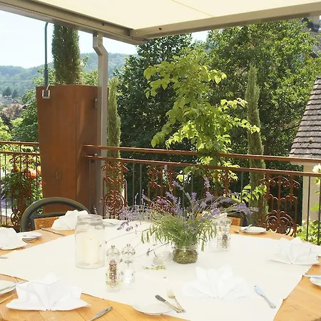 ホテル Zum Adler - Wahlwies-3 Km Z Bodensee Geoeffnet - Rest-mo-di-geschl シュトックアッハ