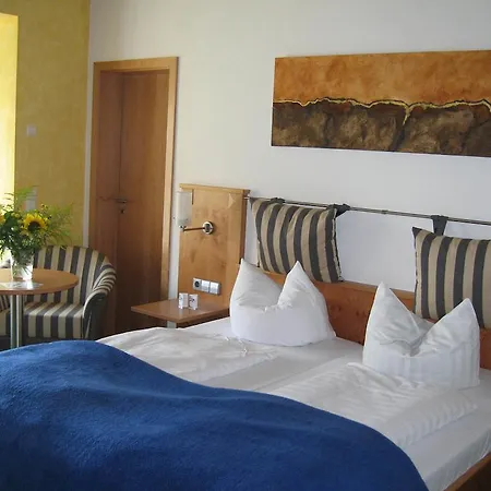 Otel Zum Adler - Wahlwies-3 Km Z Bodensee Geoeffnet - Rest-mo-di-geschl